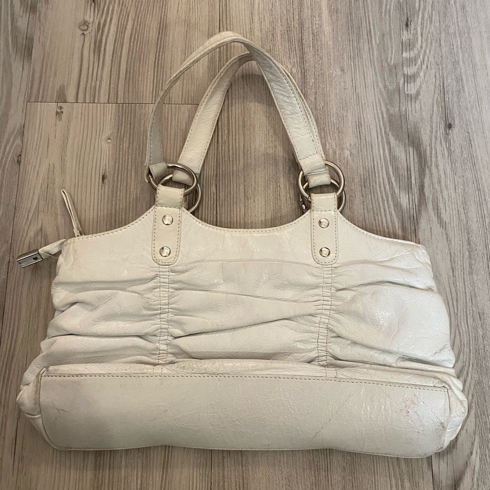 DANIER real leather handbag/shoulder bag.